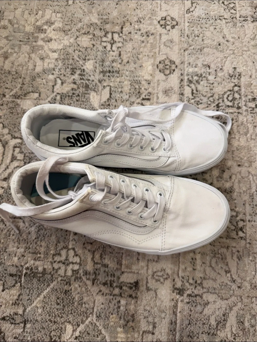 Vans Women's White Low-Top Canvas platform Sneakers size 7.5